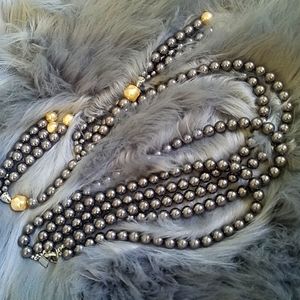 Faux pirl necklace
